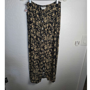 Vintage Clio NWT Skirt Size Large button down front elastic waist